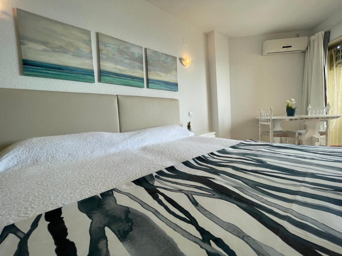 Apartamentos En Alquiler Chinasol 阿尔姆尼卡 外观 照片