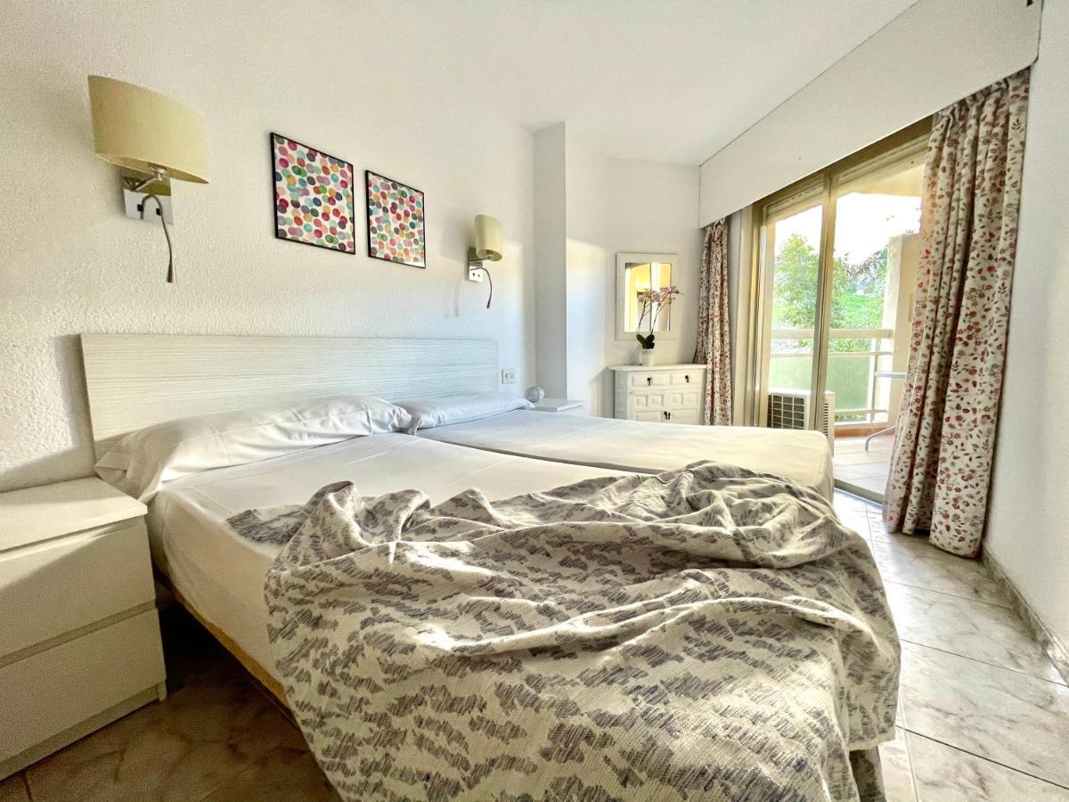 Apartamentos En Alquiler Chinasol 阿尔姆尼卡 外观 照片