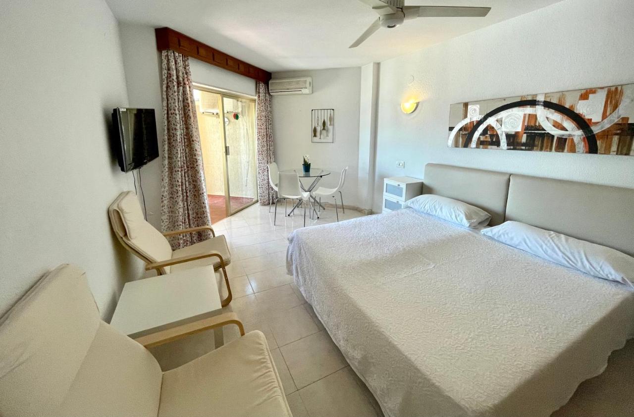 Apartamentos En Alquiler Chinasol 阿尔姆尼卡 外观 照片
