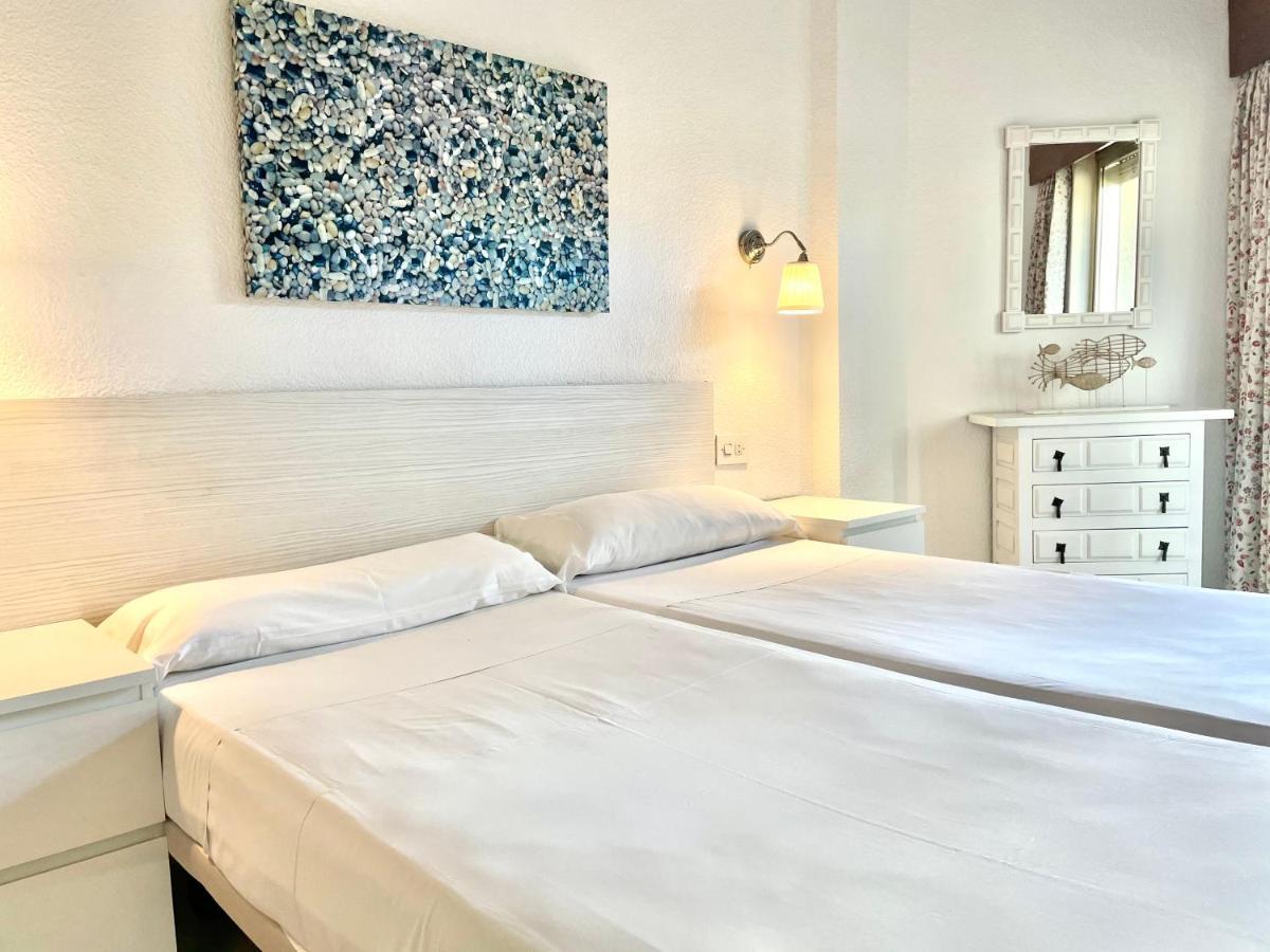 Apartamentos En Alquiler Chinasol 阿尔姆尼卡 外观 照片