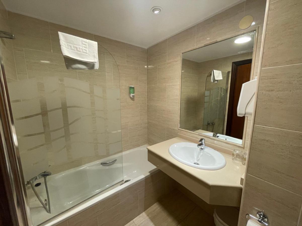Apartamentos En Alquiler Chinasol 阿尔姆尼卡 外观 照片